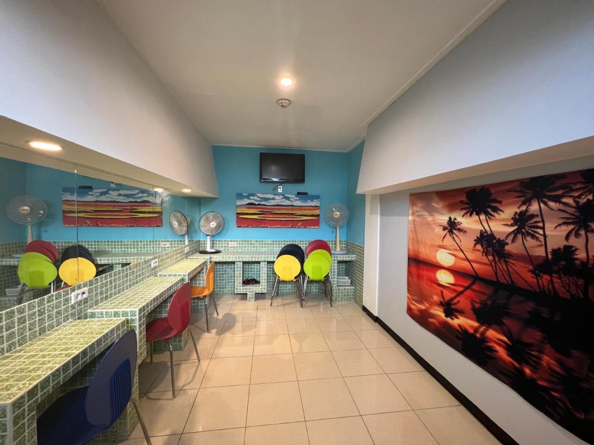 Saipan Well House Hotel Exterior photo
