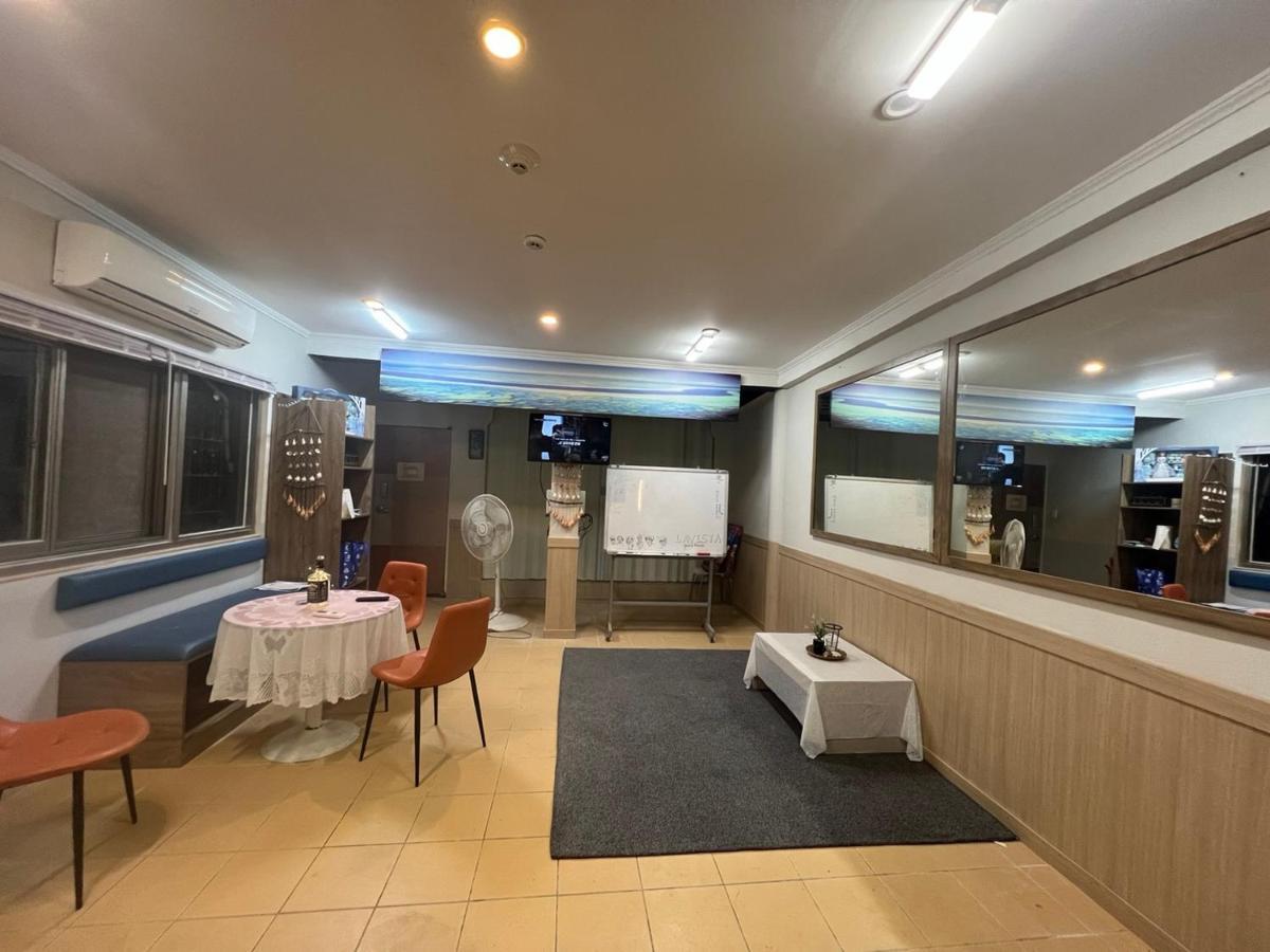 Saipan Well House Hotel Exterior photo